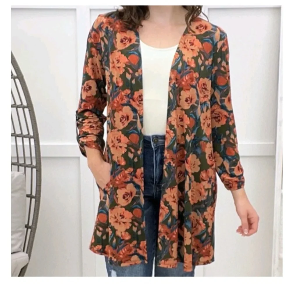 NWT Dear Scarlett Beautiful Breeze Lizzy Cardigan